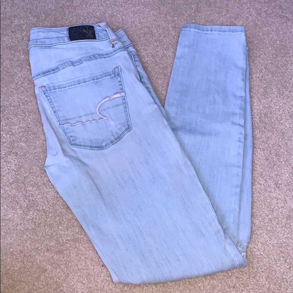 Light Wash Ripped Skinny AE Jeans